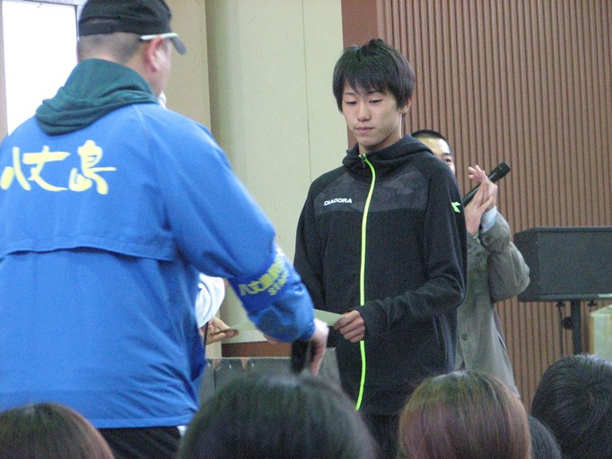 �����D����